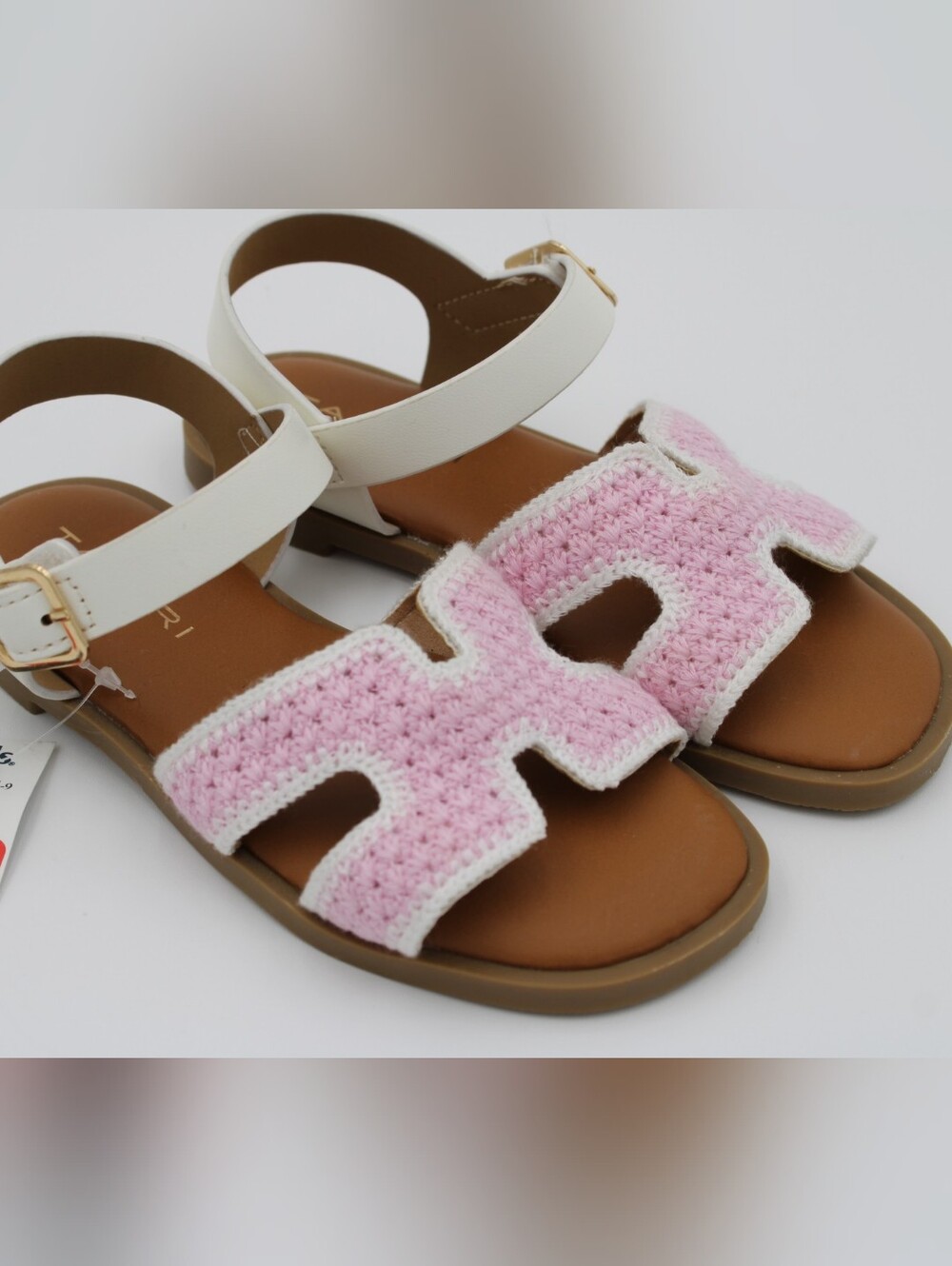 NWT Tahari Girls Pink White Crochet Slip-On Sandals Size 11